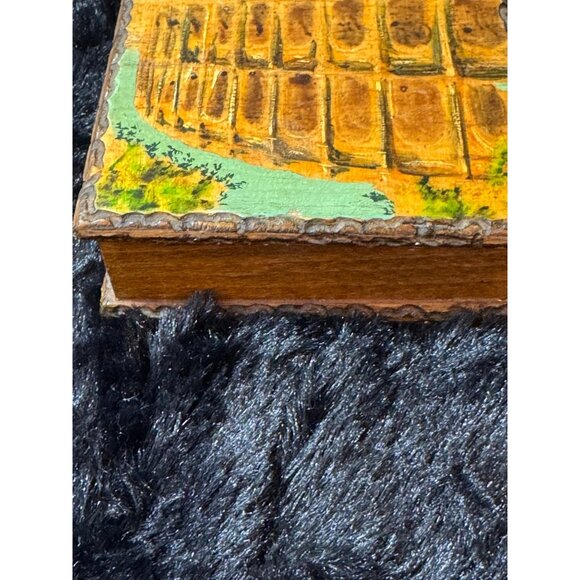 Vintage 1955 FEA Handcrafted Wooden Trinket Box With Painted Roman Colosseum - Picture 9 of 10